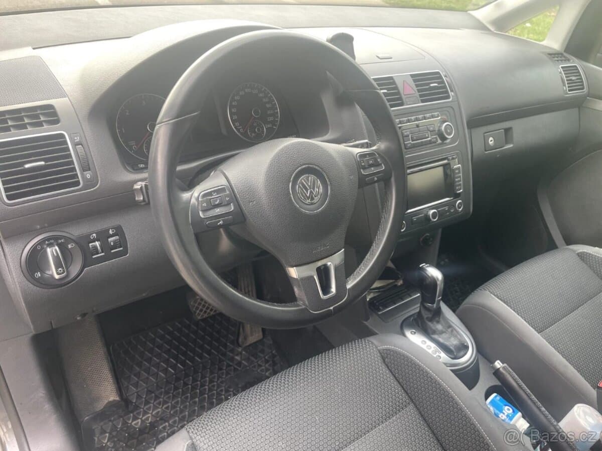 2010 Volkswagen TOURAN - 12
