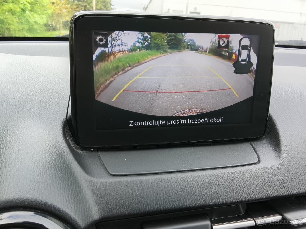 2019 Mazda 2 - 12