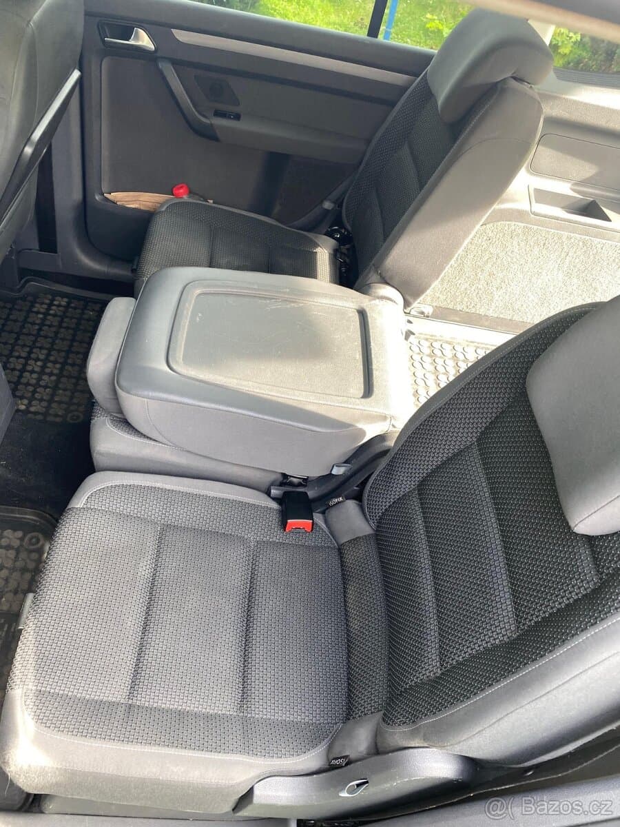 2011 Volkswagen TOURAN - 12