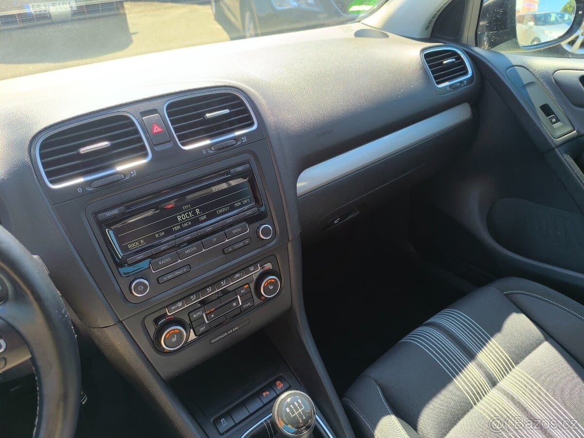 2012 Volkswagen GOLF - 12