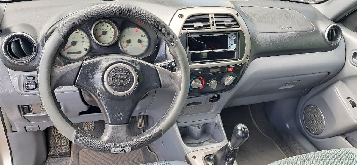 2001 Toyota RAV4 - 12