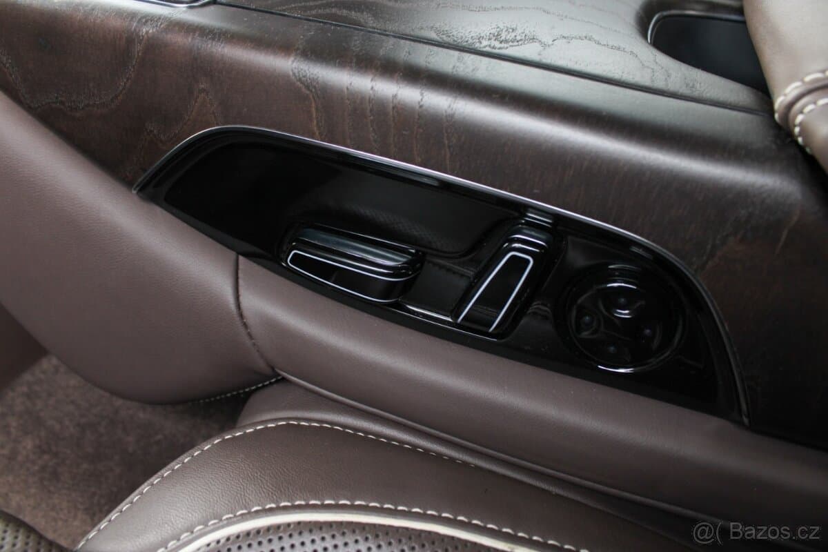 2013 Audi A8 - 12