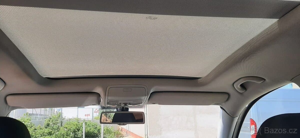 Volkswagen TIGUAN - 12
