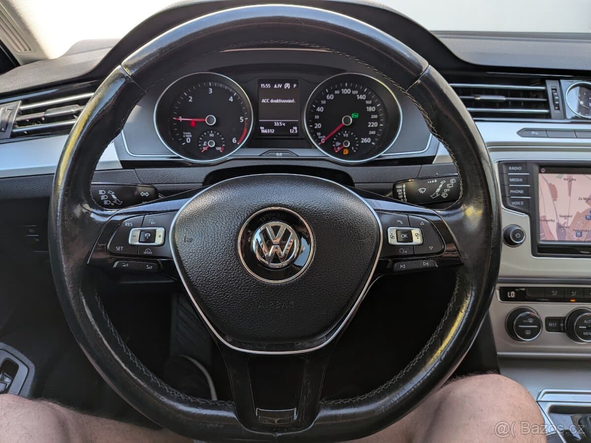 2017 Volkswagen PASSAT - 12