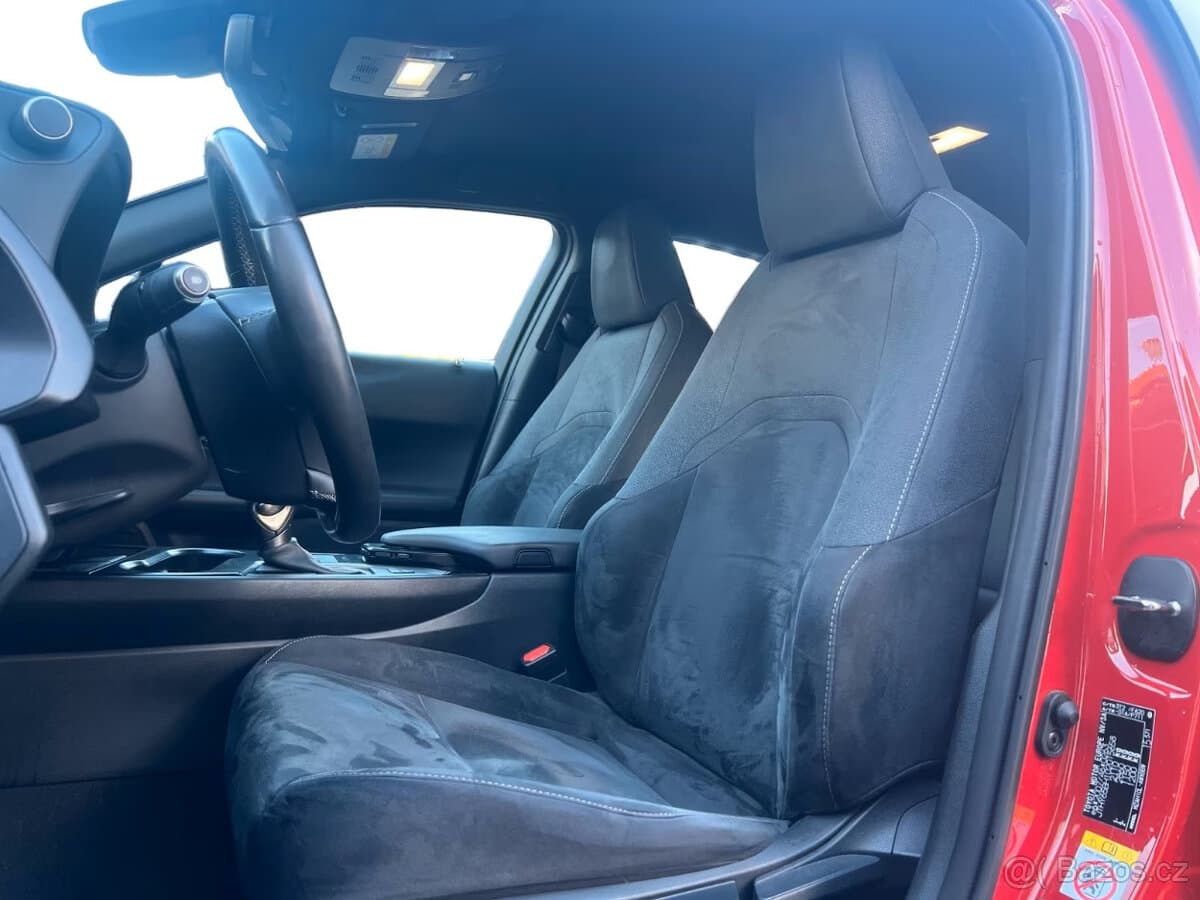 2019 Lexus UX - 12