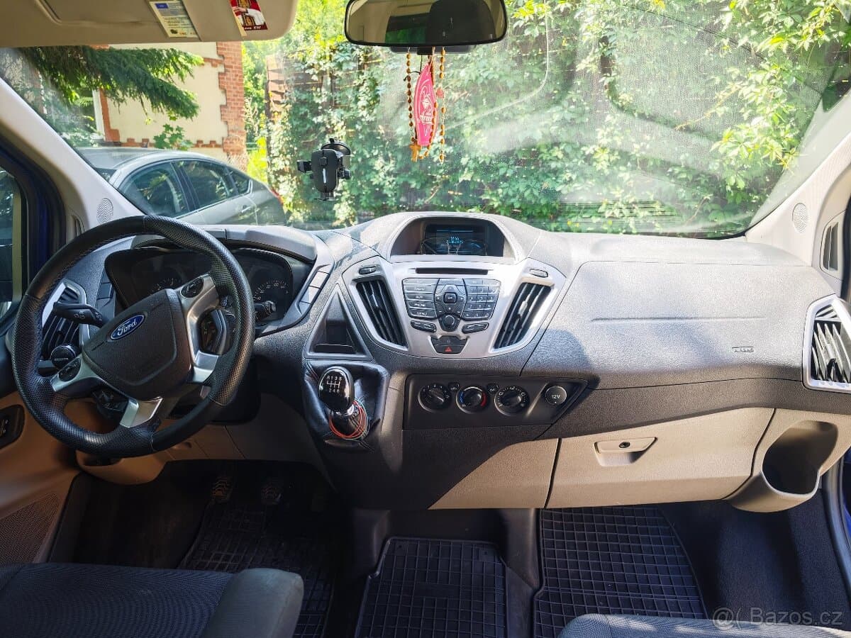2015 Ford TOURNEO - 12
