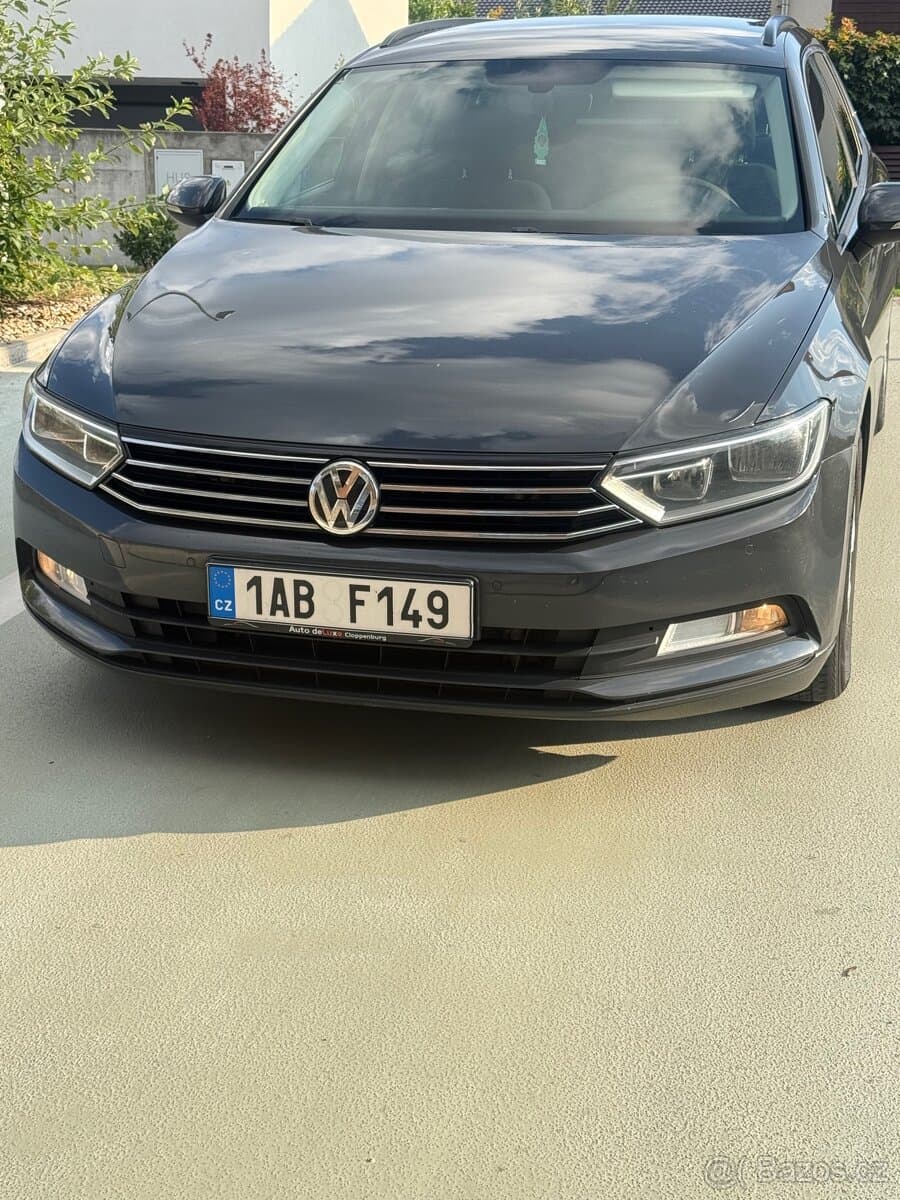 2015 Volkswagen PASSAT - 12