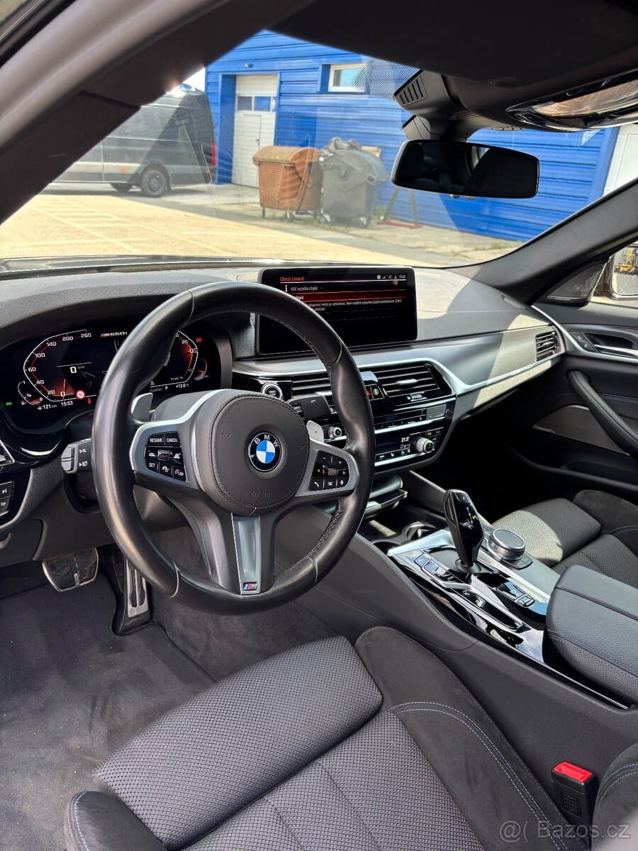 2020 BMW M5 - 12