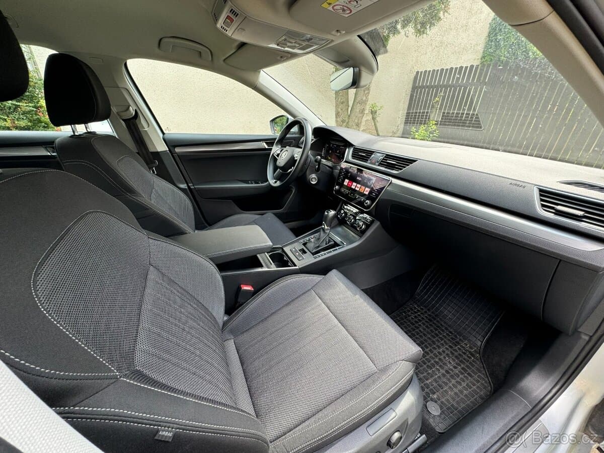 2021 Škoda SUPERB - 12
