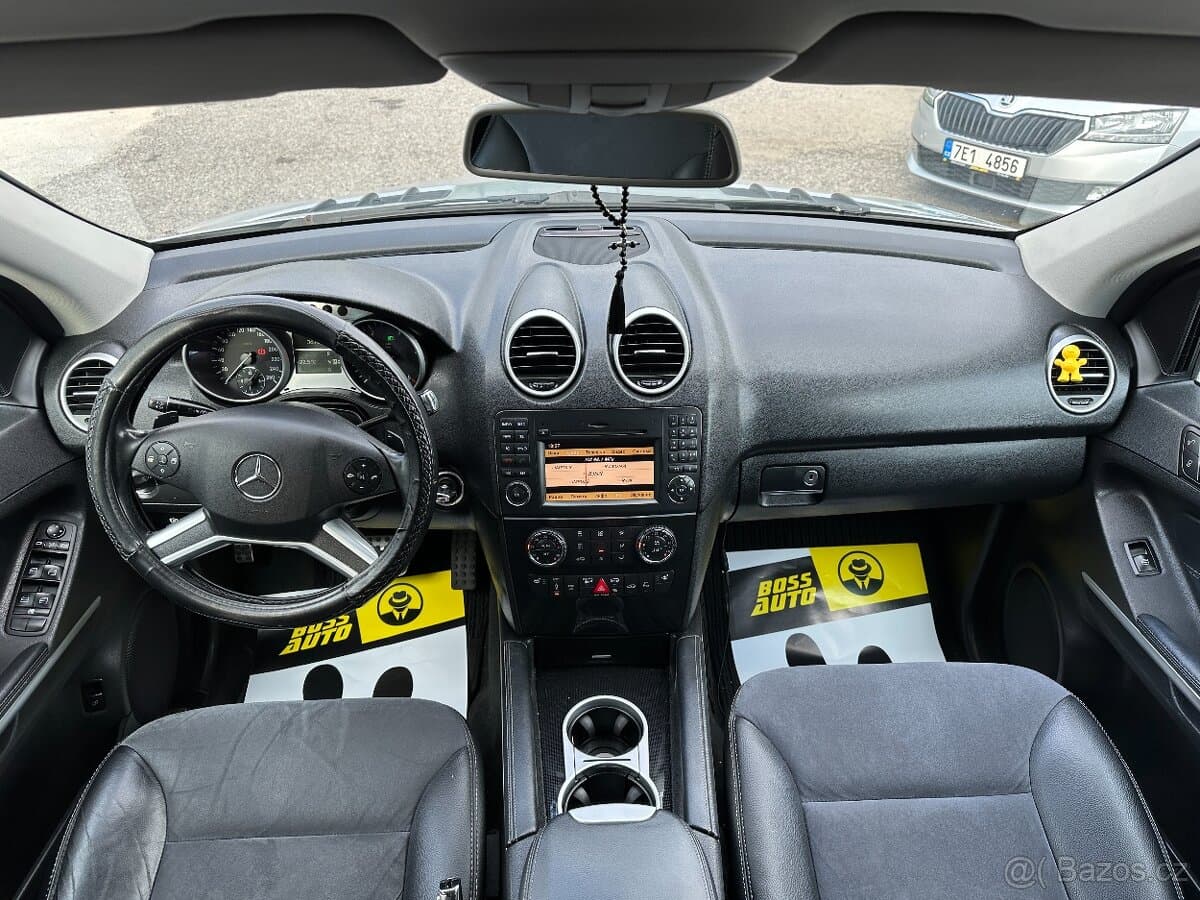 2011 Mercedes-Benz M-CLASS - 12