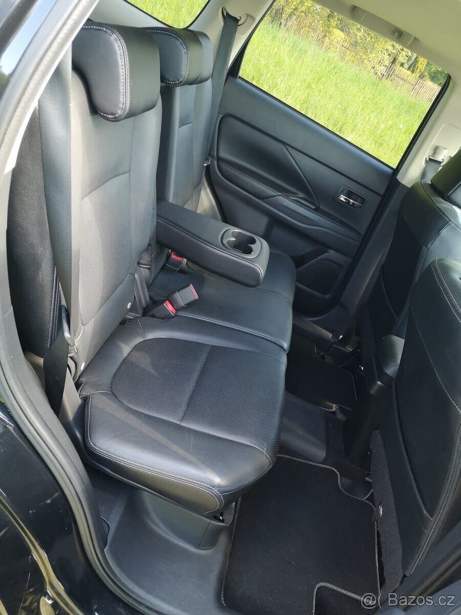 2014 Mitsubishi OUTLANDER - 12
