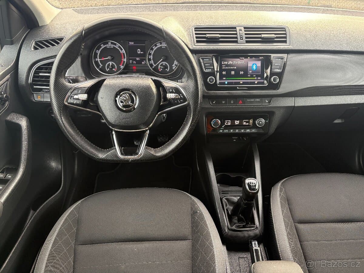 2021 Škoda FABIA - 12