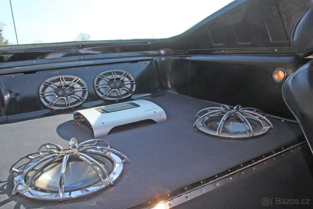 1966 Ford MUSTANG - 12