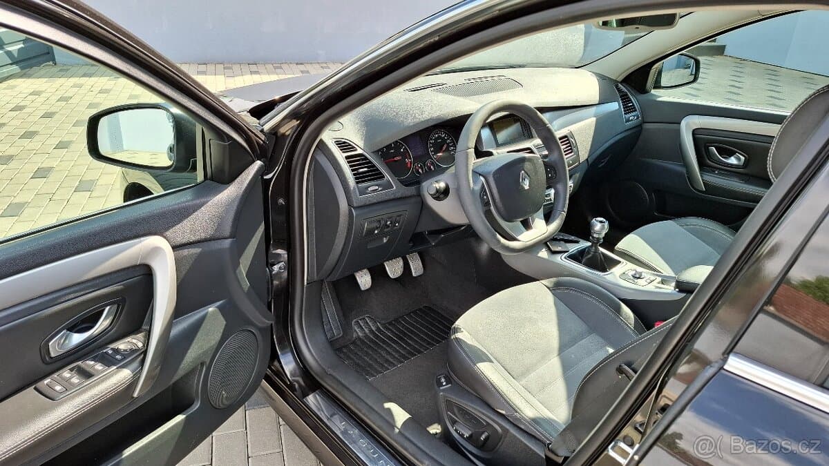 2011 Renault LAGUNA - 12