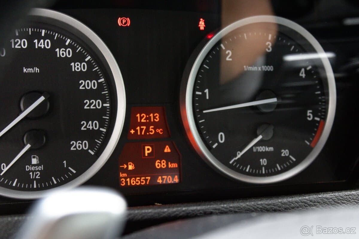 2011 BMW X6 - 12