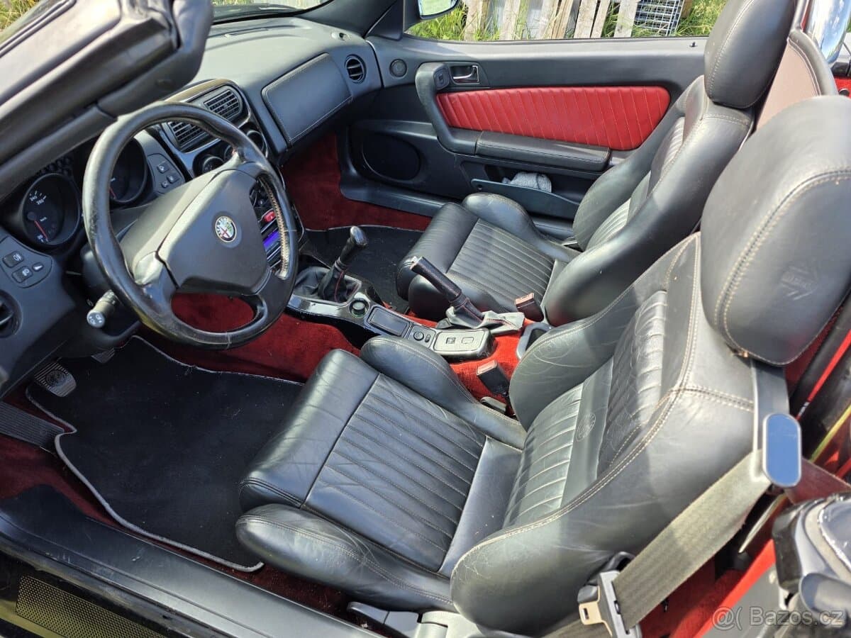 1997 Alfa Romeo SPIDER - 12