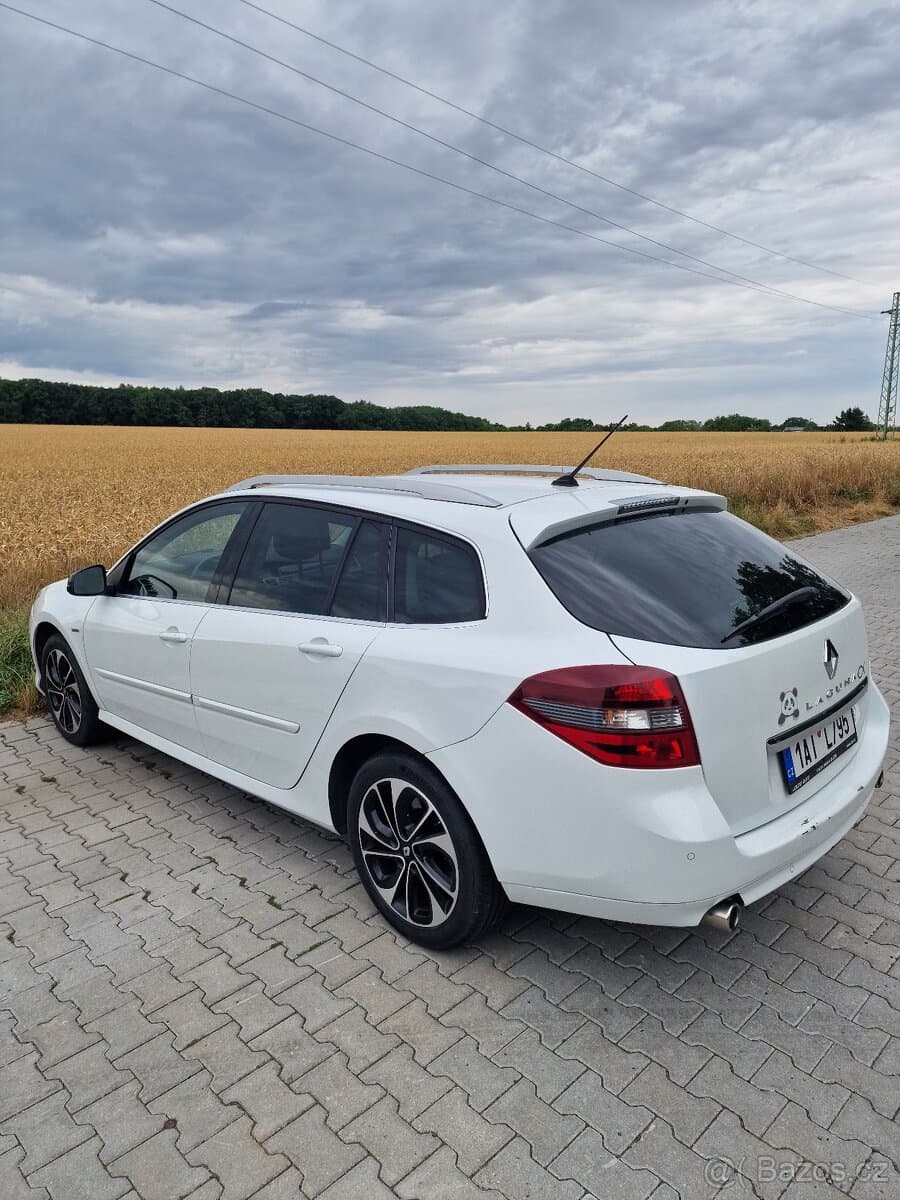 2015 Renault LAGUNA - 12