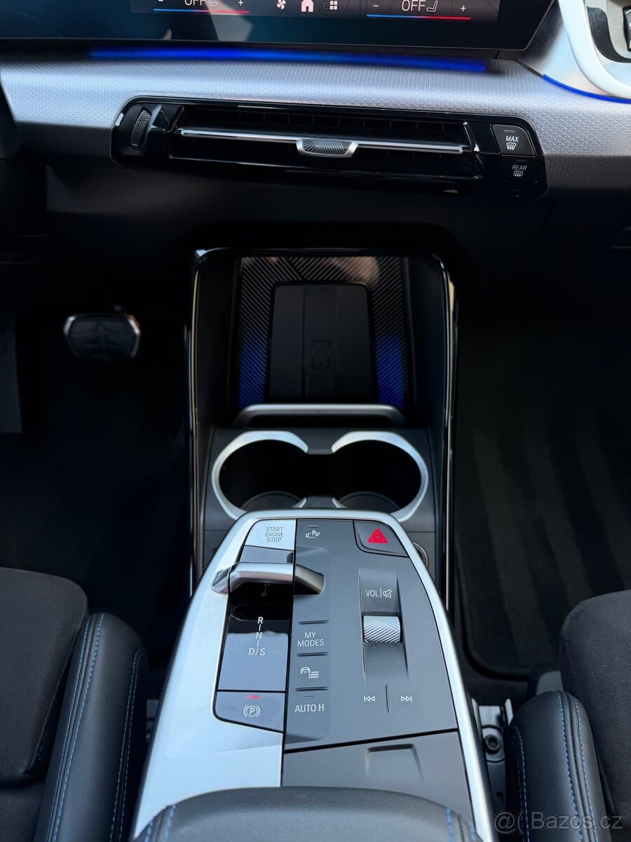 2024 BMW X1 - 12