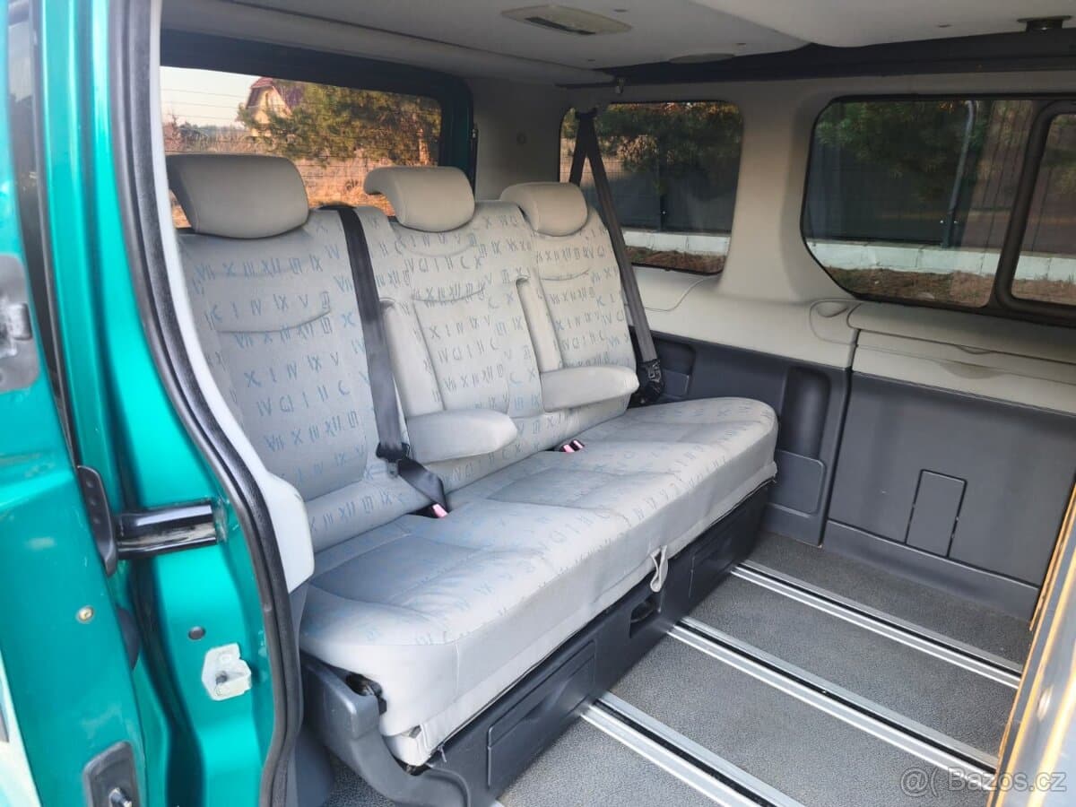 2007 Renault TRAFIC - 12