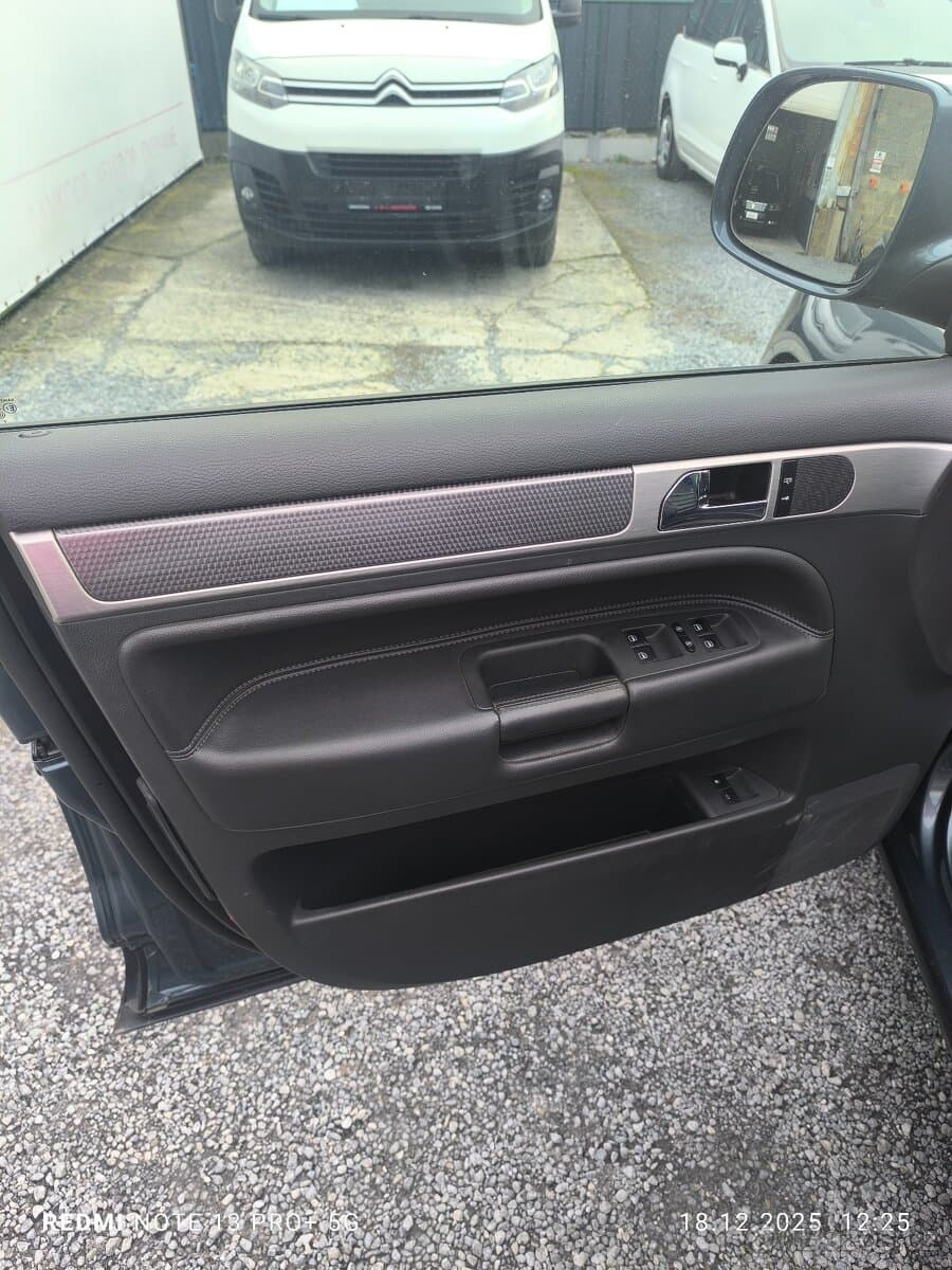 2008 Volkswagen TOUAREG - 12