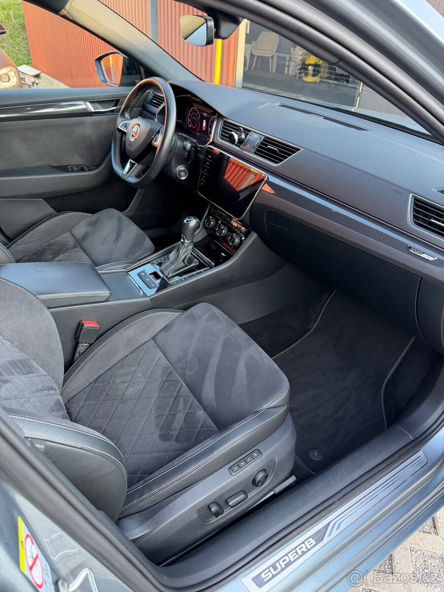 2019 Škoda SUPERB - 12