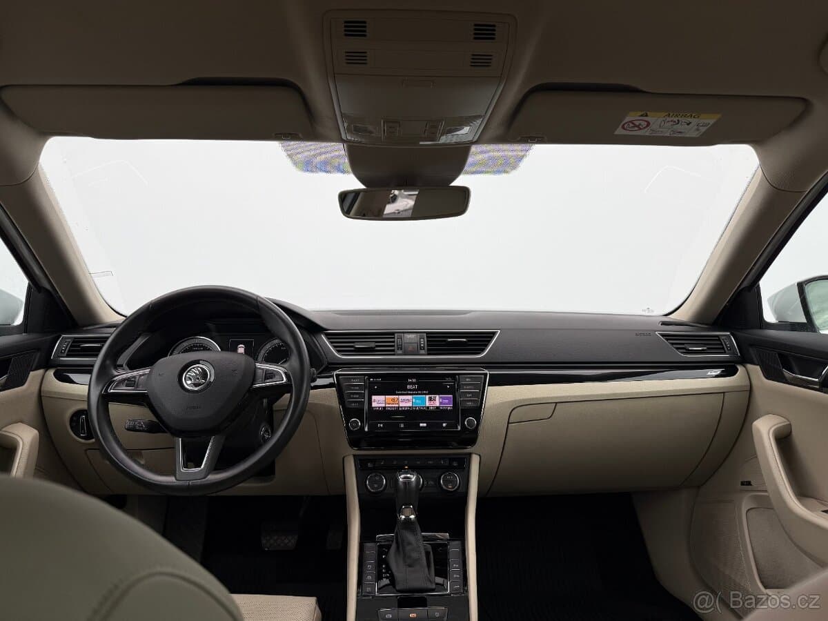 2016 Škoda SUPERB - 12