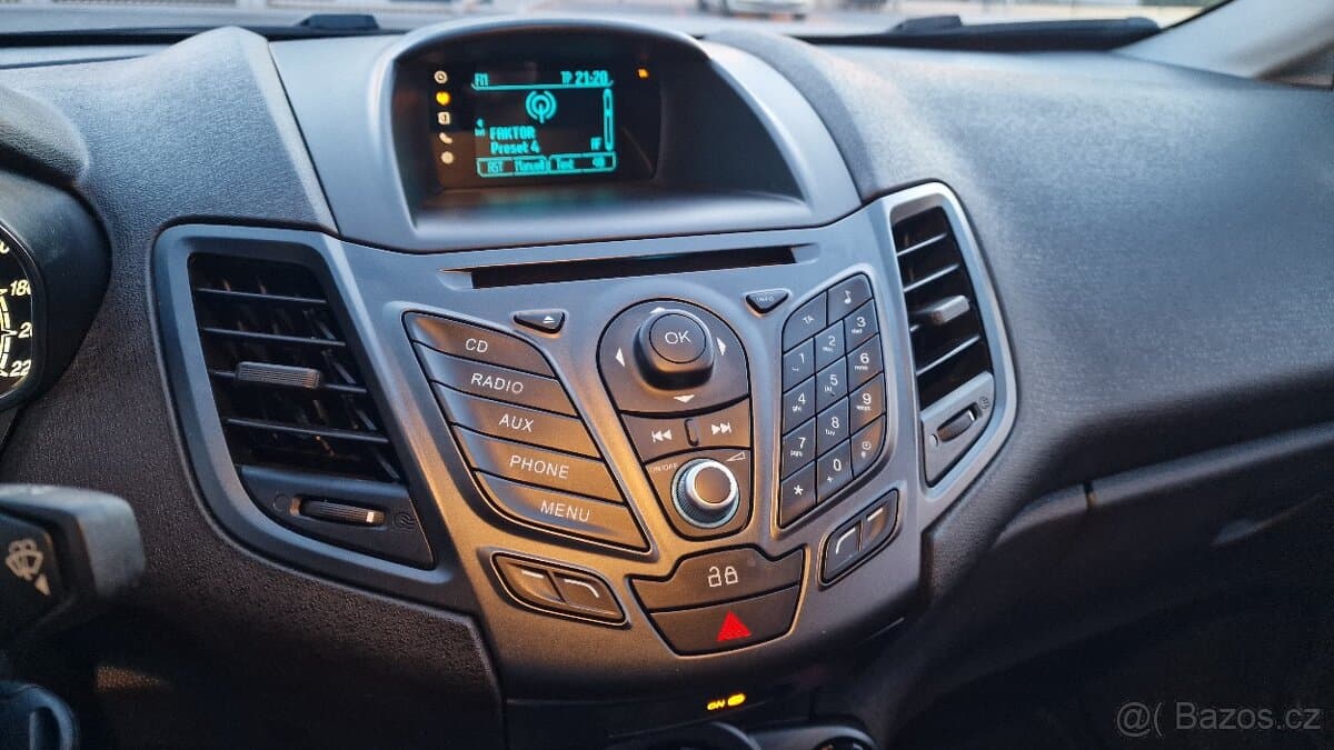 2014 Ford FIESTA - 12