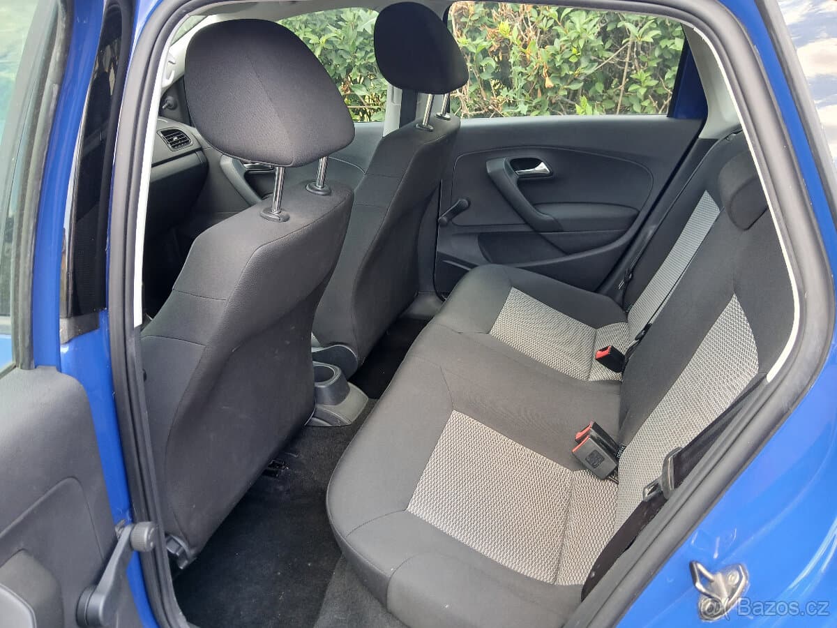2012 Volkswagen POLO - 12