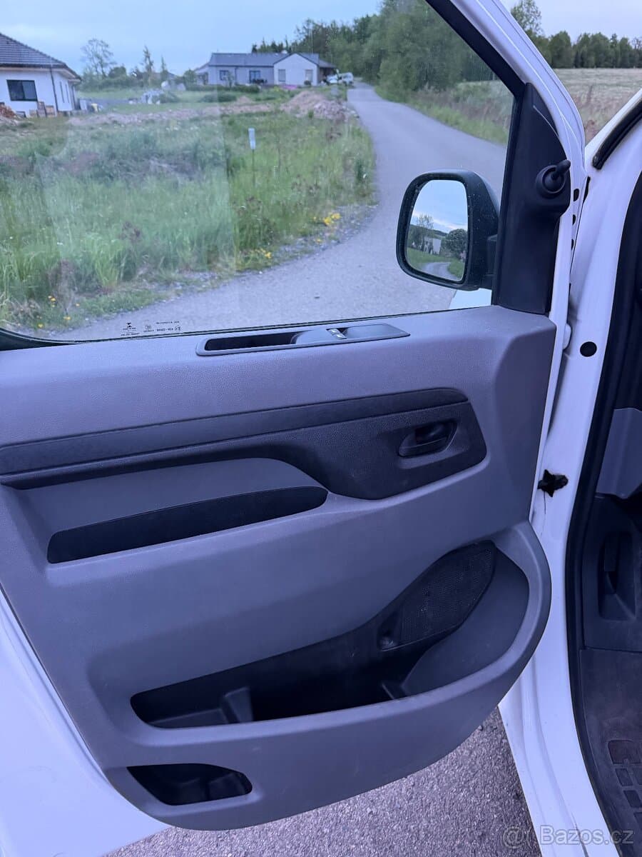 2017 Toyota PROACE - 12