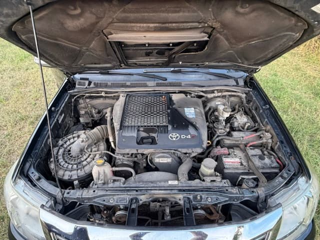 2014 Toyota HILUX - 12