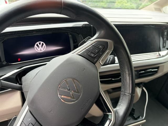 Volkswagen MULTIVAN - 12