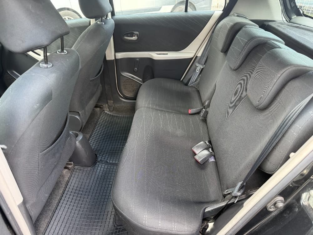 2008 Toyota YARIS - 12