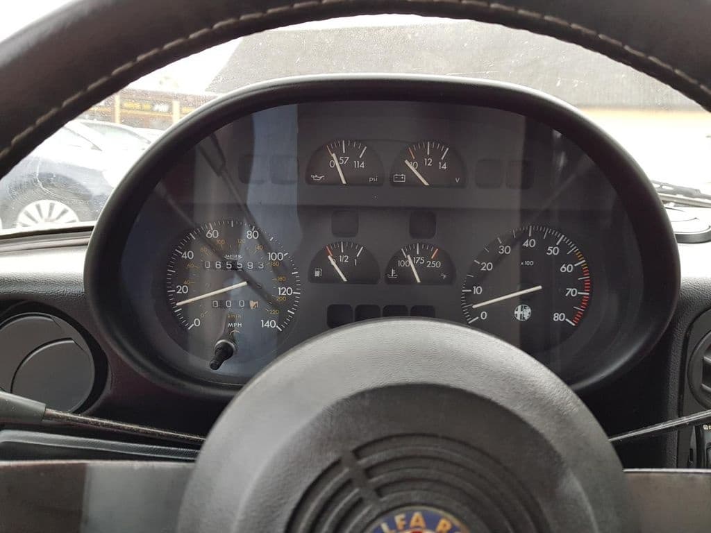 1987 Alfa Romeo SPIDER - 12