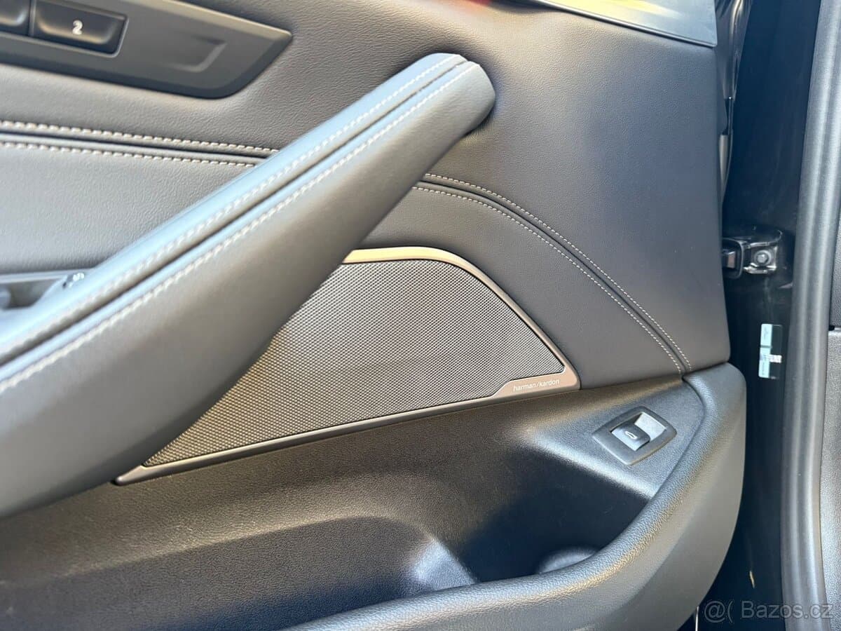 2020 BMW M5 - 12