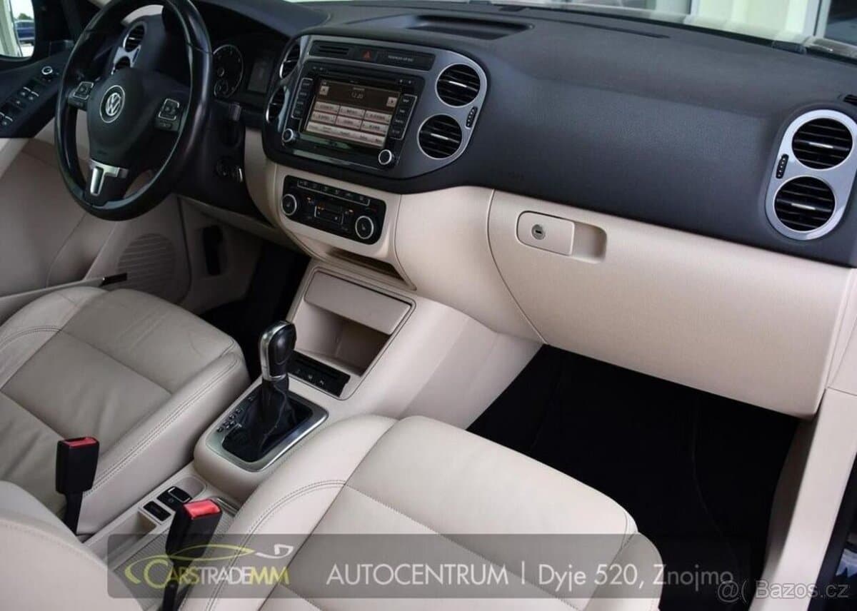 2012 Volkswagen TIGUAN - 12
