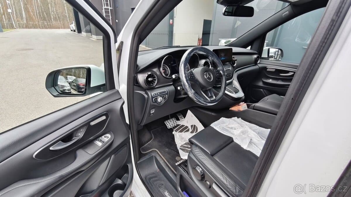 Mercedes-Benz V-CLASS - 12