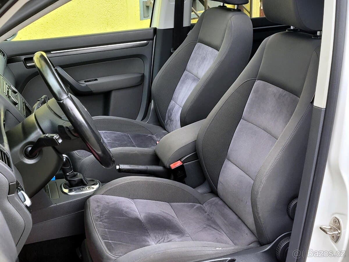 2012 Volkswagen TOURAN - 12