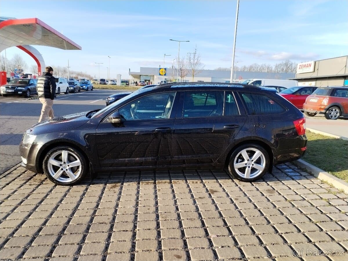 2015 Škoda OCTAVIA - 12