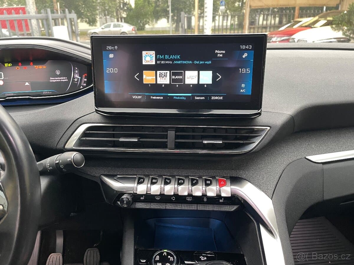 2021 Peugeot 5008 - 12