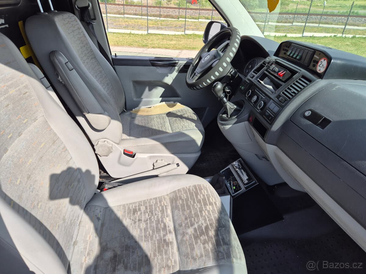2012 Volkswagen TRANSPORTER - 12