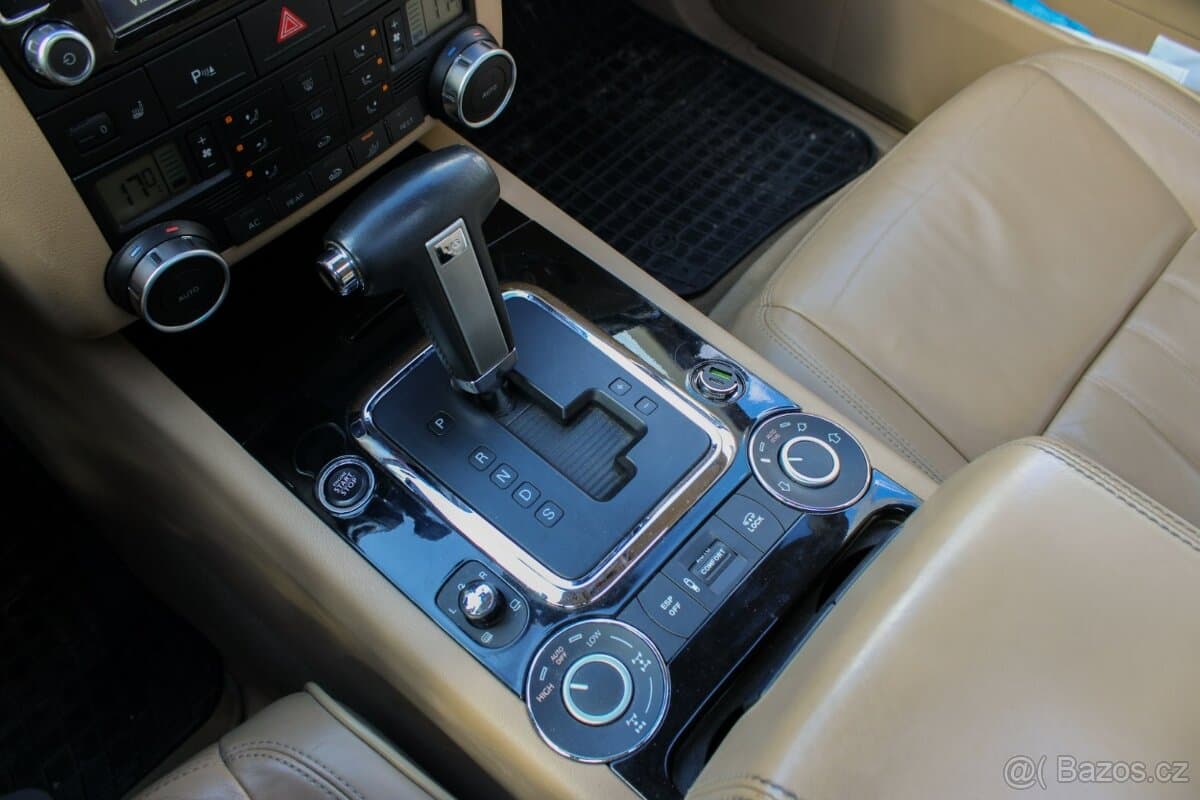 2008 Volkswagen TOUAREG - 12