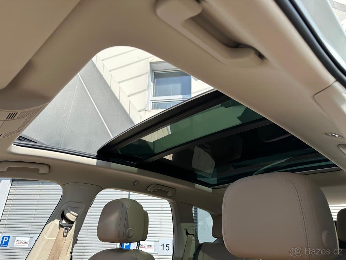 2021 Volkswagen TOUAREG - 12