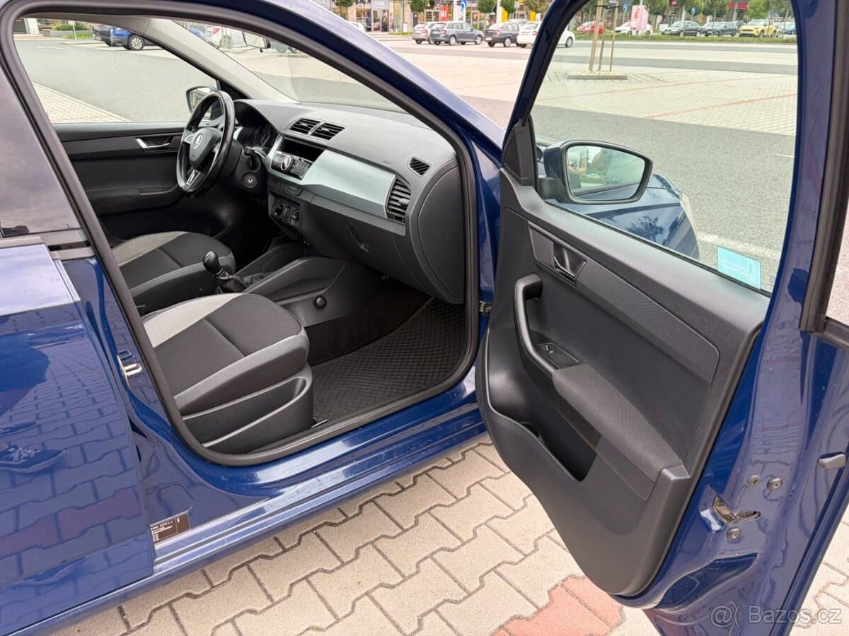 2015 Škoda FABIA - 12