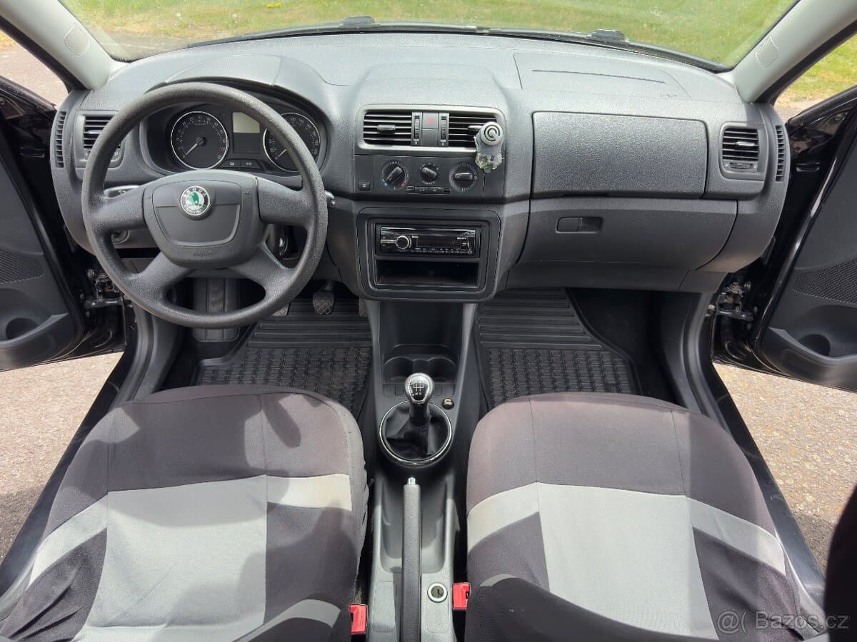 2010 Škoda FABIA - 12