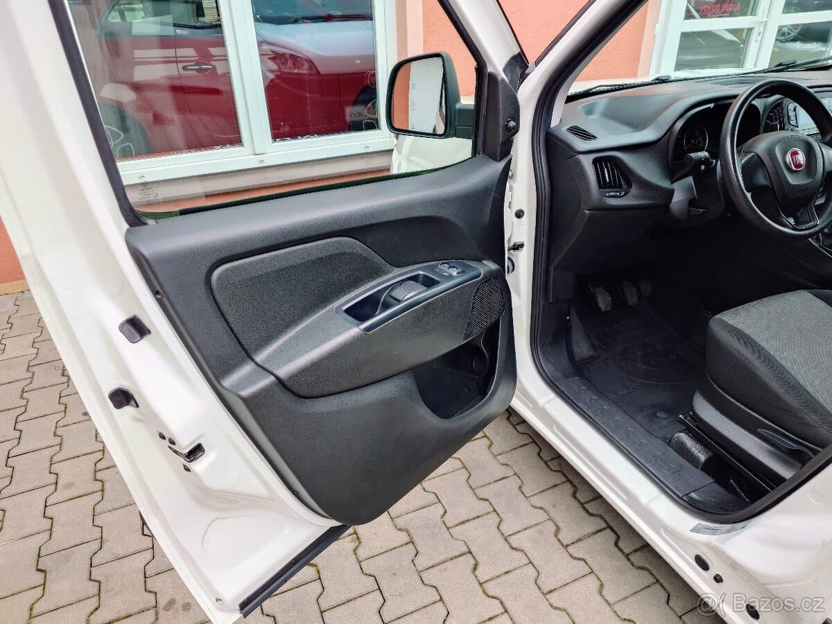 2019 Fiat DOBLO - 12