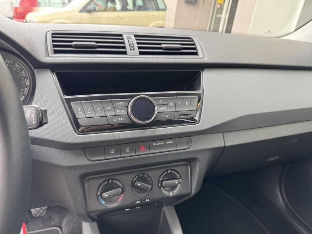 2017 Škoda FABIA - 12