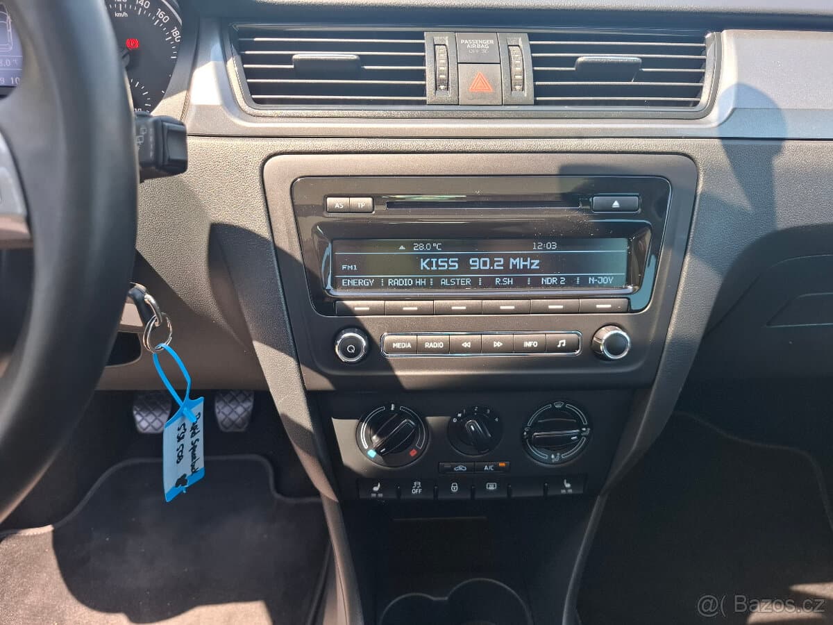 2014 Škoda RAPID - 12