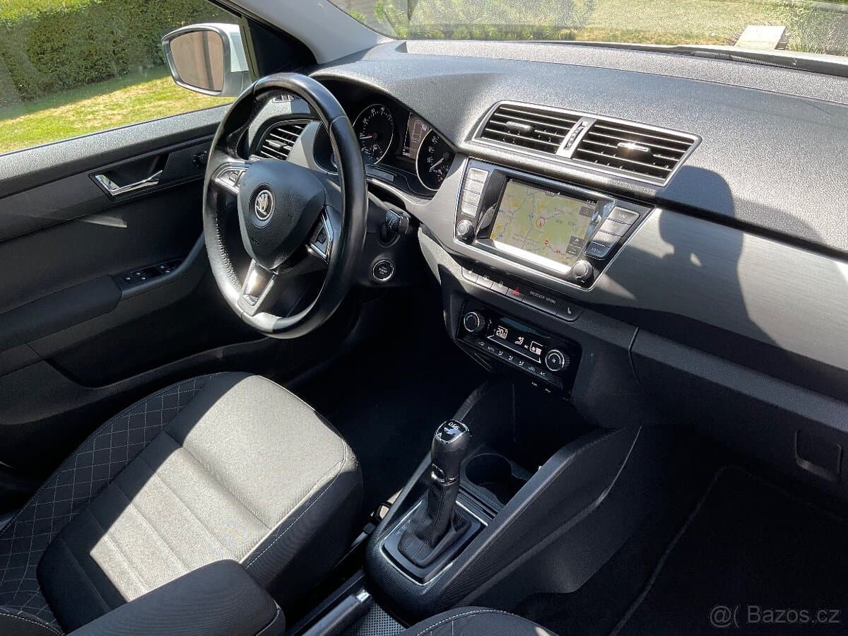 Škoda FABIA - 12