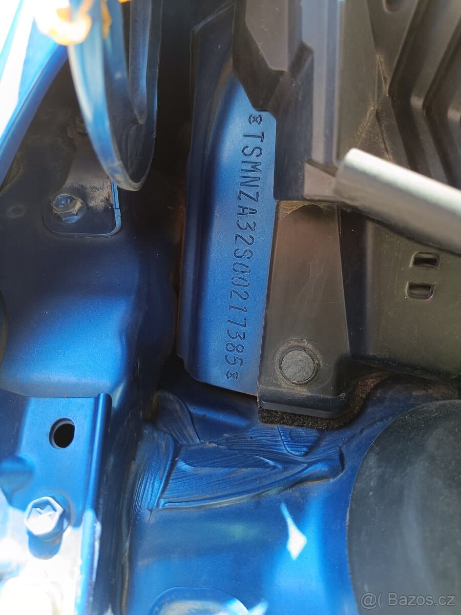 2012 Suzuki SWIFT - 12