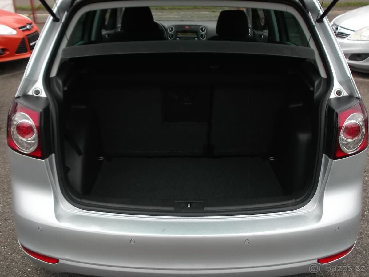 2011 Volkswagen GOLF - 12